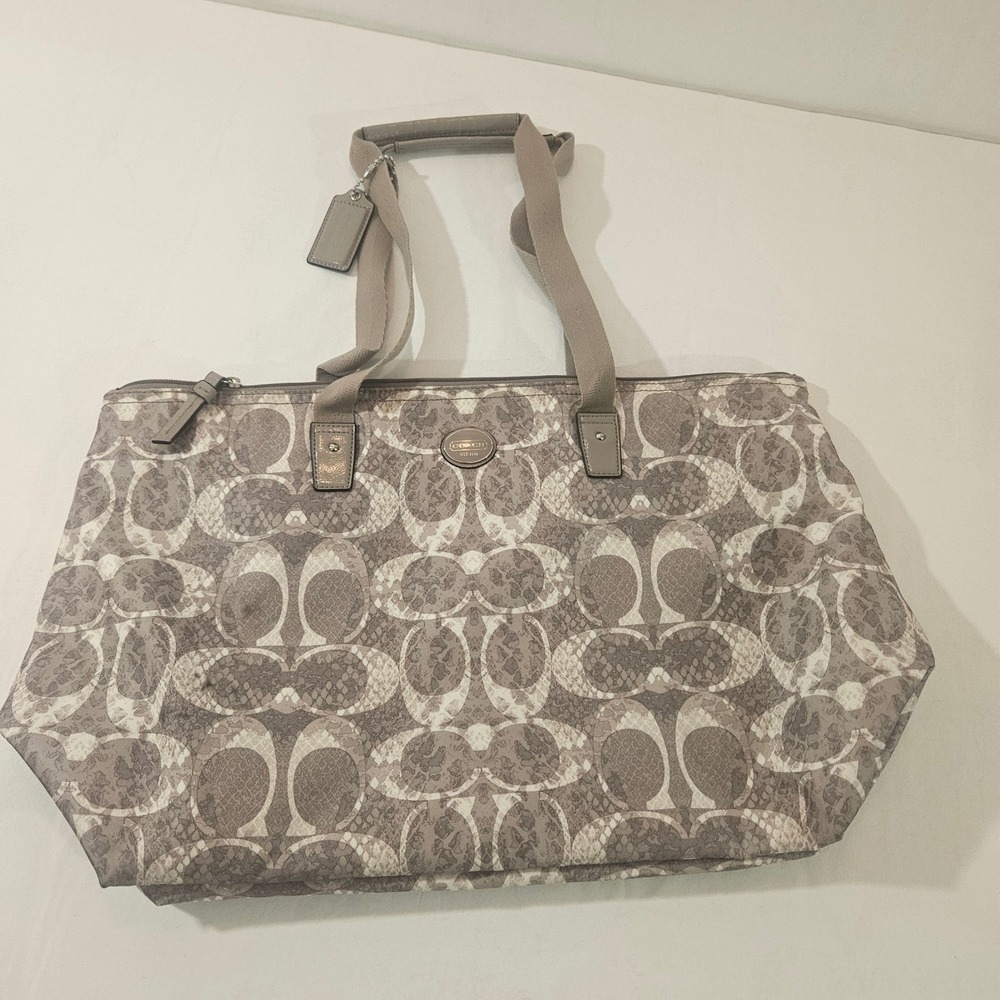 Coach Large Gray & White Tote Bag~EUC
